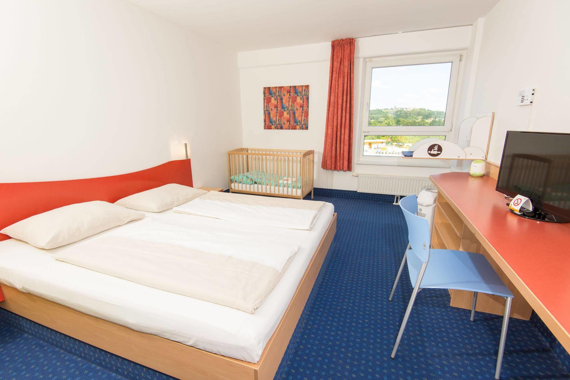 H2O Hotel-Therme-Resort, Fuer Familien Mit Kindern Bad Waltersdorf Eksteriør billede